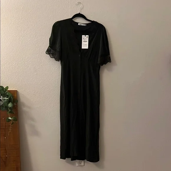 Zara Dark Green Lace Midi Dress - Picture 4 of 7